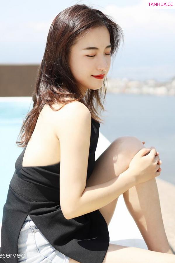 龚天艺 艺儿拿铁 [XIUREN]高清写真图 2020.01.21 艺儿拿铁第39张图片